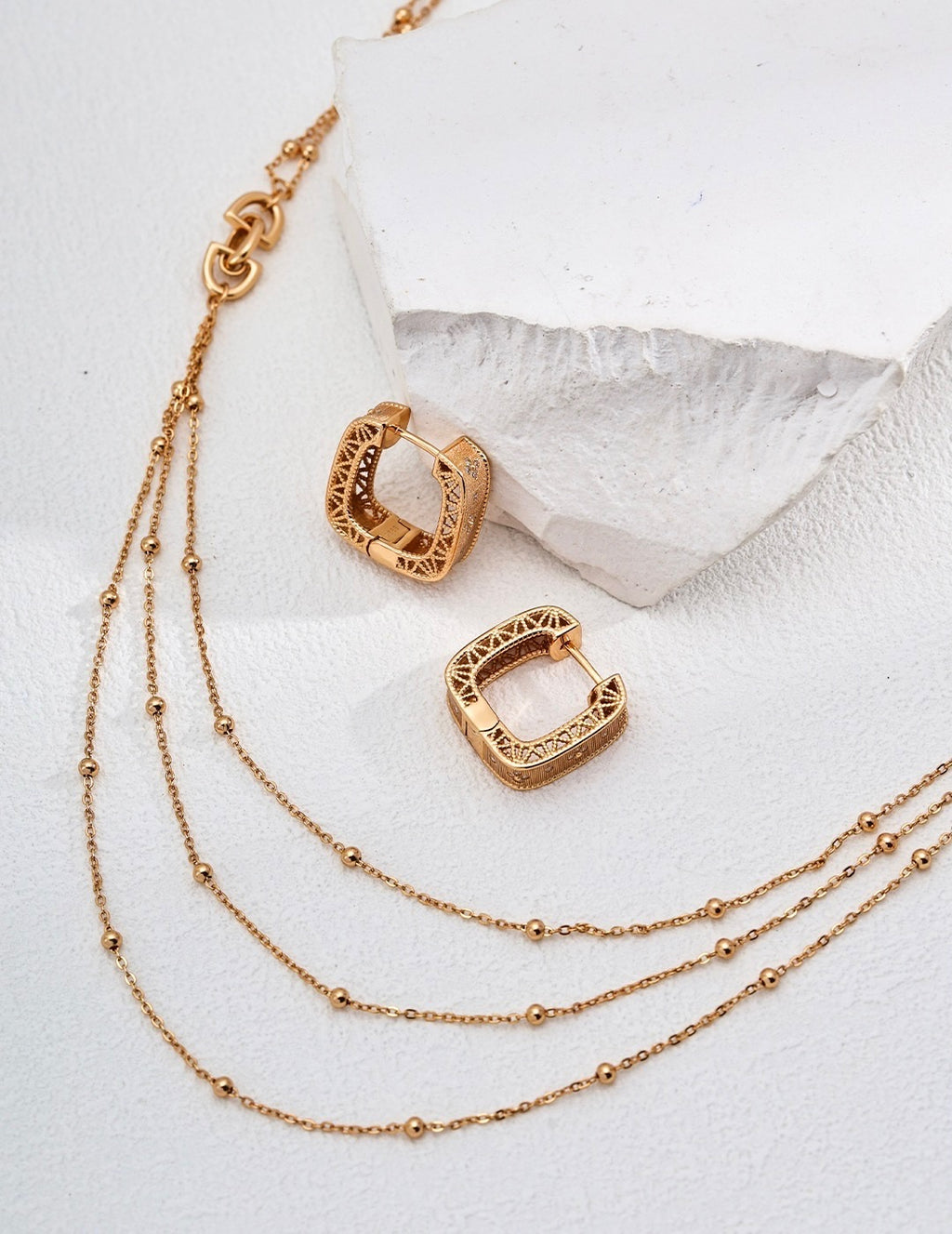 Linea Layer Necklace