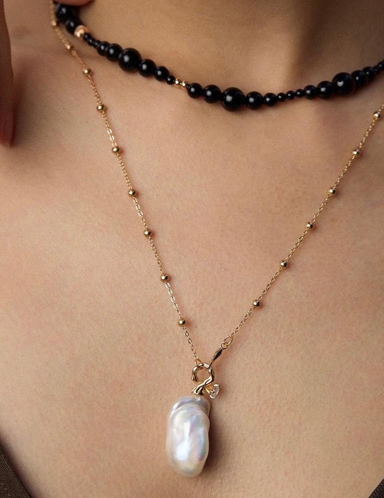Flux Pearl Necklace
