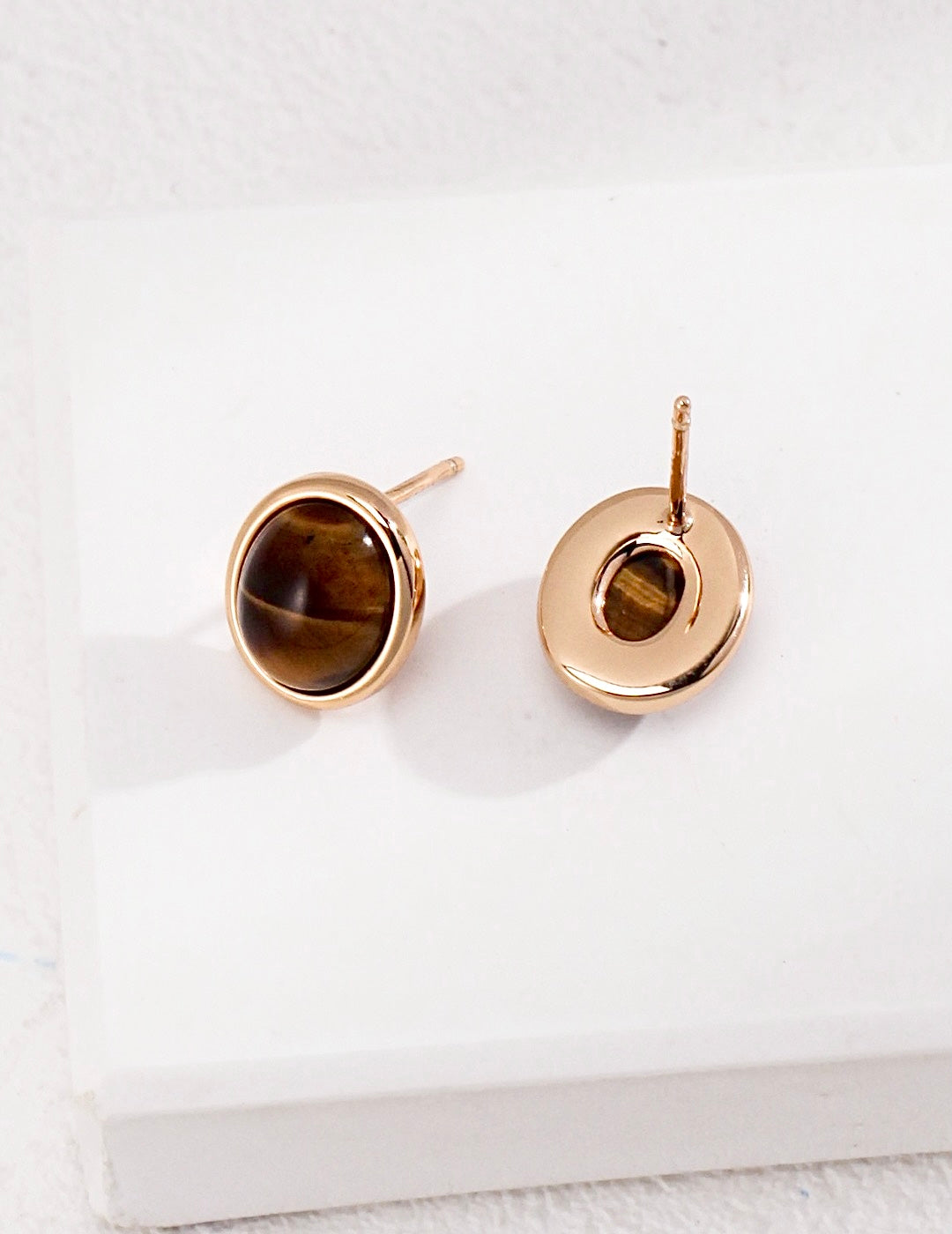 Ovo Studs Earrings