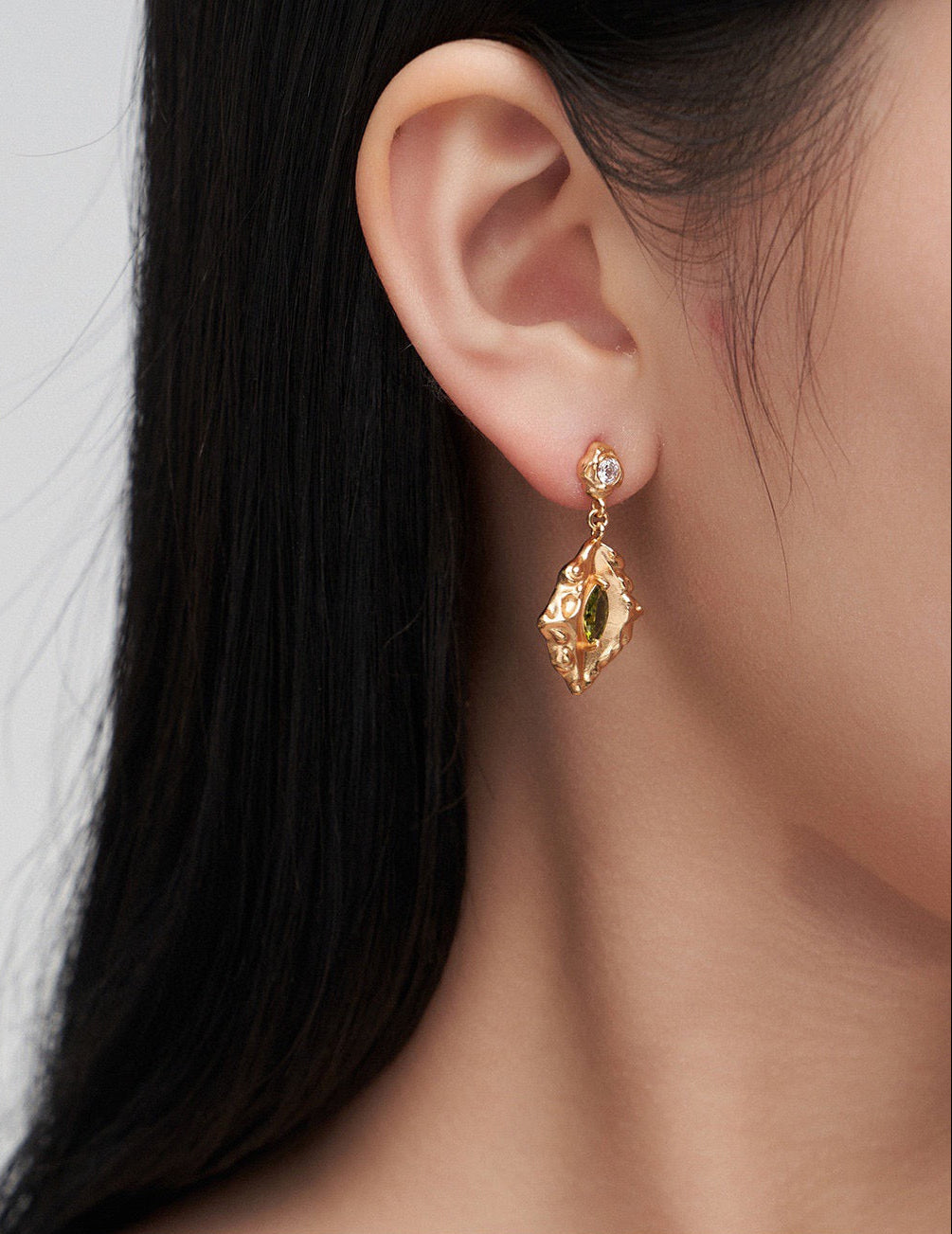 Daphne Glow Earrings