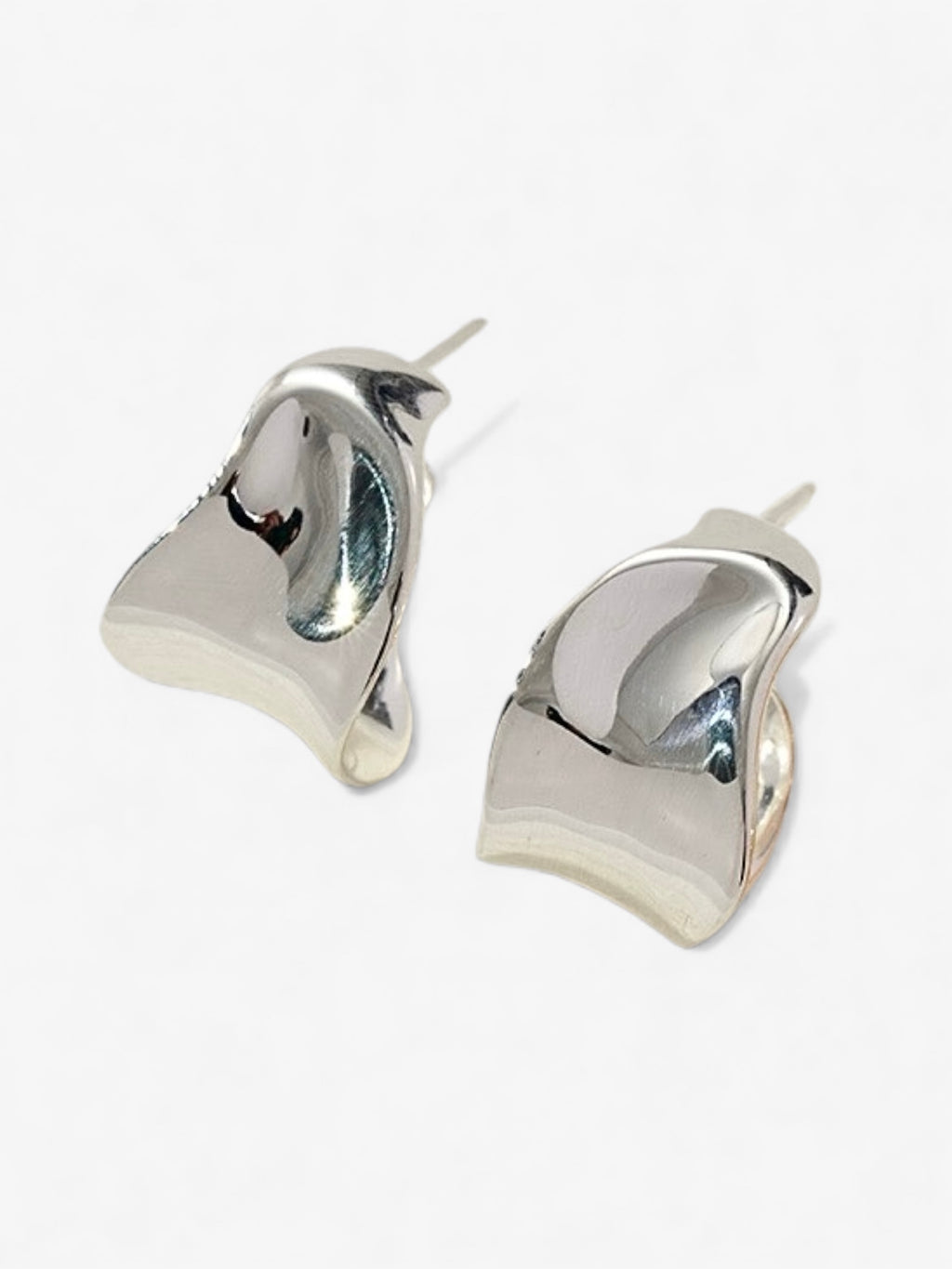 Fluid Wave Studs Earrings
