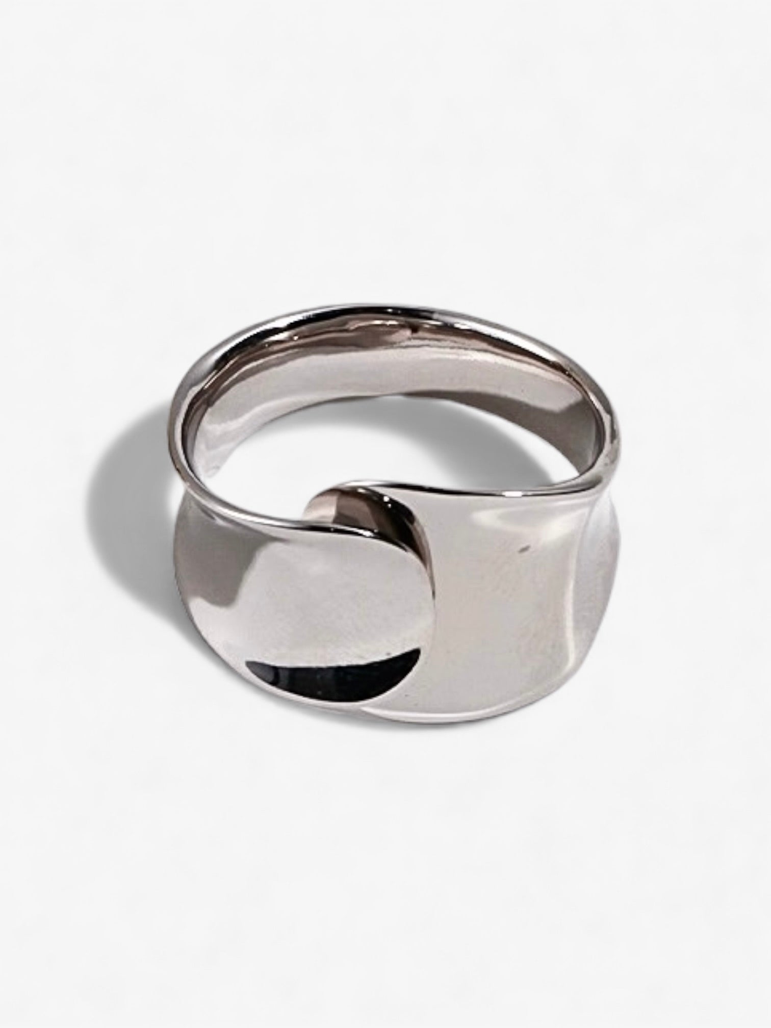 Fluid Wave Ring